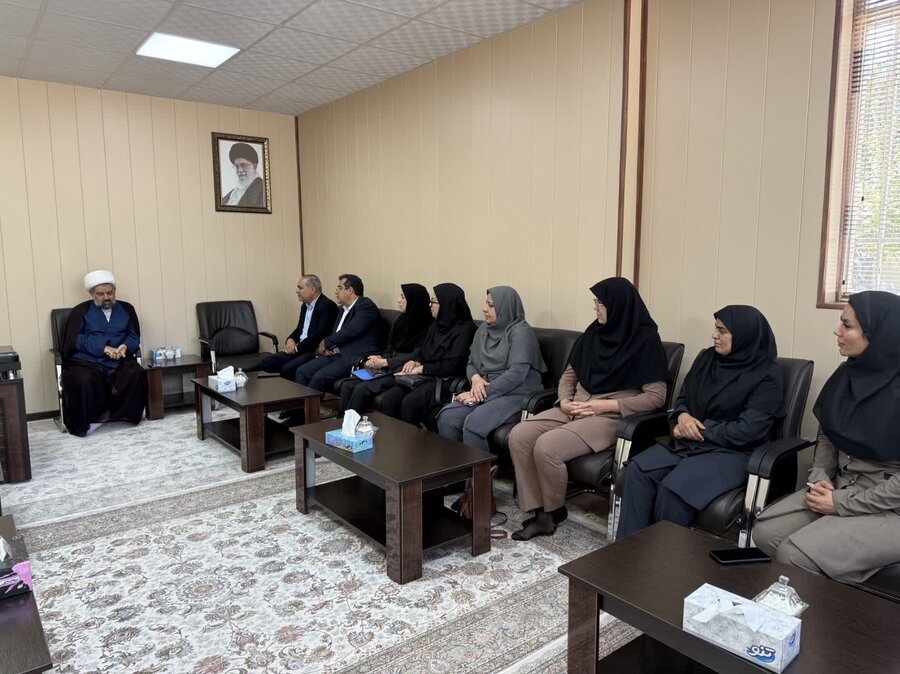 رباط کریم | دیدار رئیس، معاونین و کارشناسان اداره بهزیستی با امام جمعه شهرستان به مناسبت هفته بهزیستی