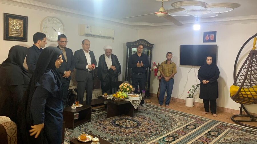 رضوانشهر | دیدار مدیرکل بهزیستی استان با خانواده دارای سه عضو معلول در شهرستان رضوانشهر