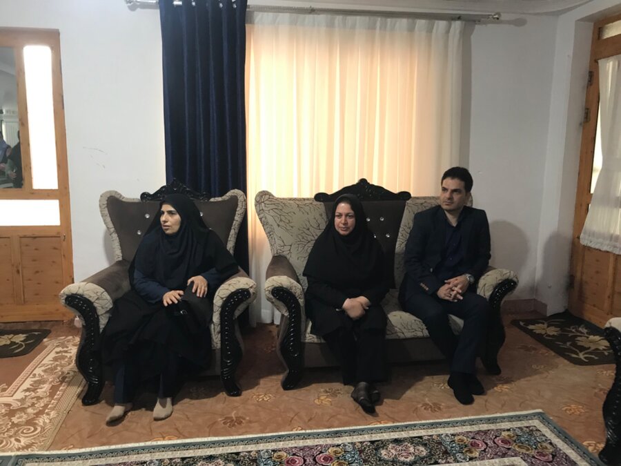 رضوانشهر | دیدار مدیرکل بهزیستی استان با خانواده دارای سه عضو معلول در شهرستان رضوانشهر