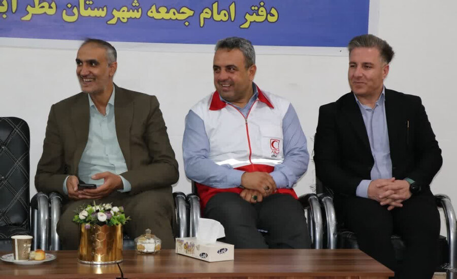 دیدار  رئیس بهزیستی با امام جمعه شهرستان نظرآباد به مناسبت سالروز نخستین اقامه نماز جمعه