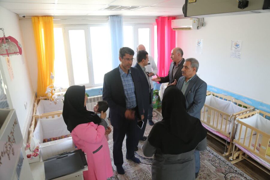 بازدید مشاور وزیر تعاون، کار و رفاه اجتماعی از شیرخوارگاه مریم سنندج