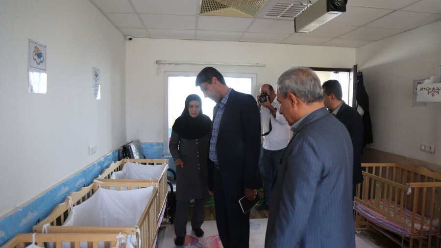 بازدید مشاور وزیر تعاون، کار و رفاه اجتماعی از شیرخوارگاه مریم سنندج