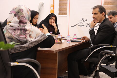 دیدار صمیمانه سرپرست بهزیستی استان بوشهر با مددجویان و کارکنان؛ گامی نو در راستای حمایت و رسیدگی به مشکلات