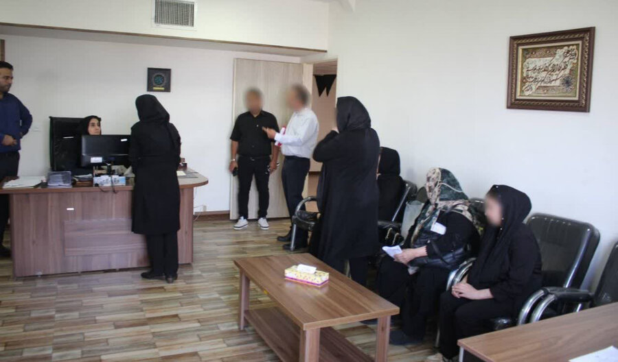 دیدار چهره‌ به‌ چهره مدیرکل بهزیستی البرز با جامعه هدف محترم