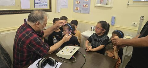 آغاز طرح غربالگری سیار شنوایی و بینایی کودکان در خوزستان