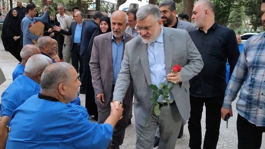 استاندار تهران از مرکز نگهداری سالمندان و معلولین ذهنی شهرستان قدس بازدید کرد/ تأکید بر ارتقای کیفیت خدمات مراکز حمایتی  