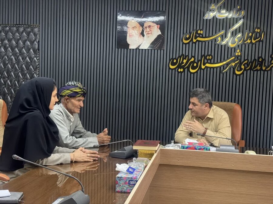 ملاقات عمومی فرماندار مریوان با جامعه هدف بهزیستی
