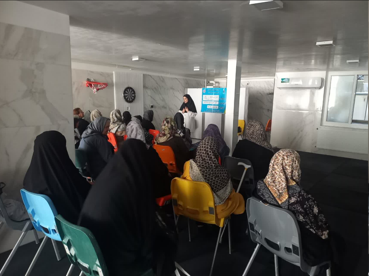 اجرای طرح توانمندسازی و ارتقای کیفیت زندگی زنان سالمند شهر همدان