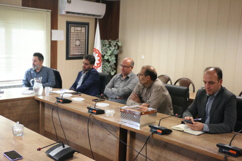 نشست و گفت‌گوی تعاملی رئیس و کارکنان بیمارستان سینا با مدیرکل بهزیستی استان همدان