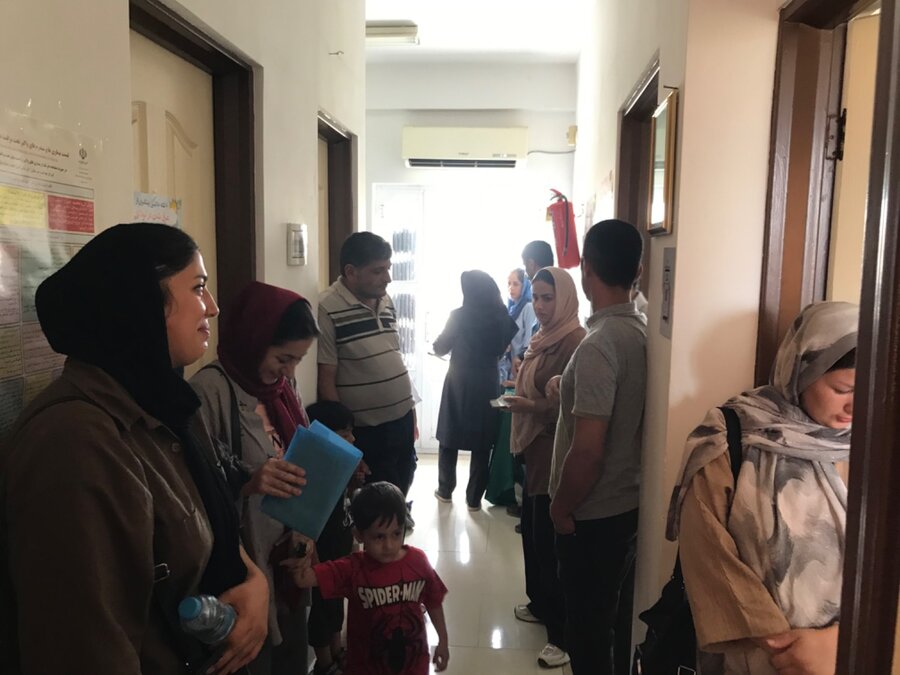 بازدید از نحوه اجرای برنامه غربالگری شنوایی و بینایی