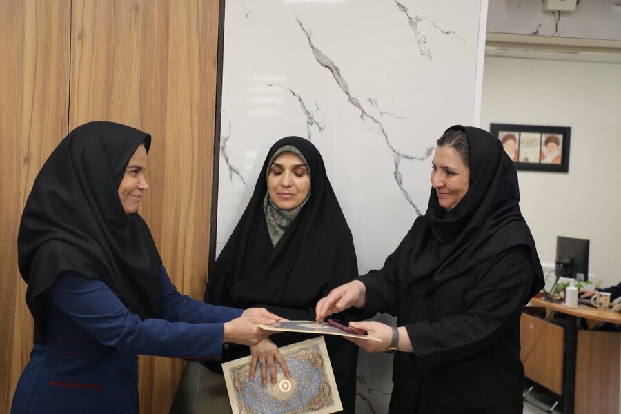 شهرتهران| تقدیر مدیر بهزیستی از فیزیوتراپ‌ها و شنوایی‌شناسان اداره