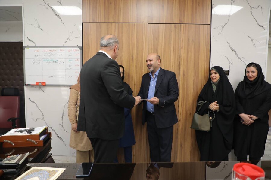 شهرتهران| تقدیر مدیر بهزیستی از فیزیوتراپ‌ها و شنوایی‌شناسان اداره