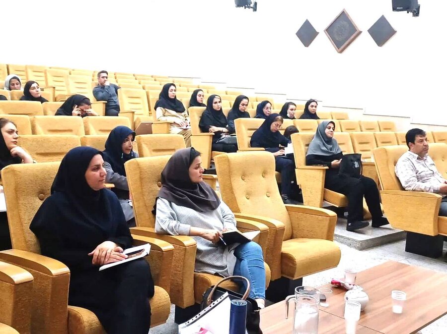 شهرری |نشست تخصصی کارآفرینی، اشتغال و توانمندسازی