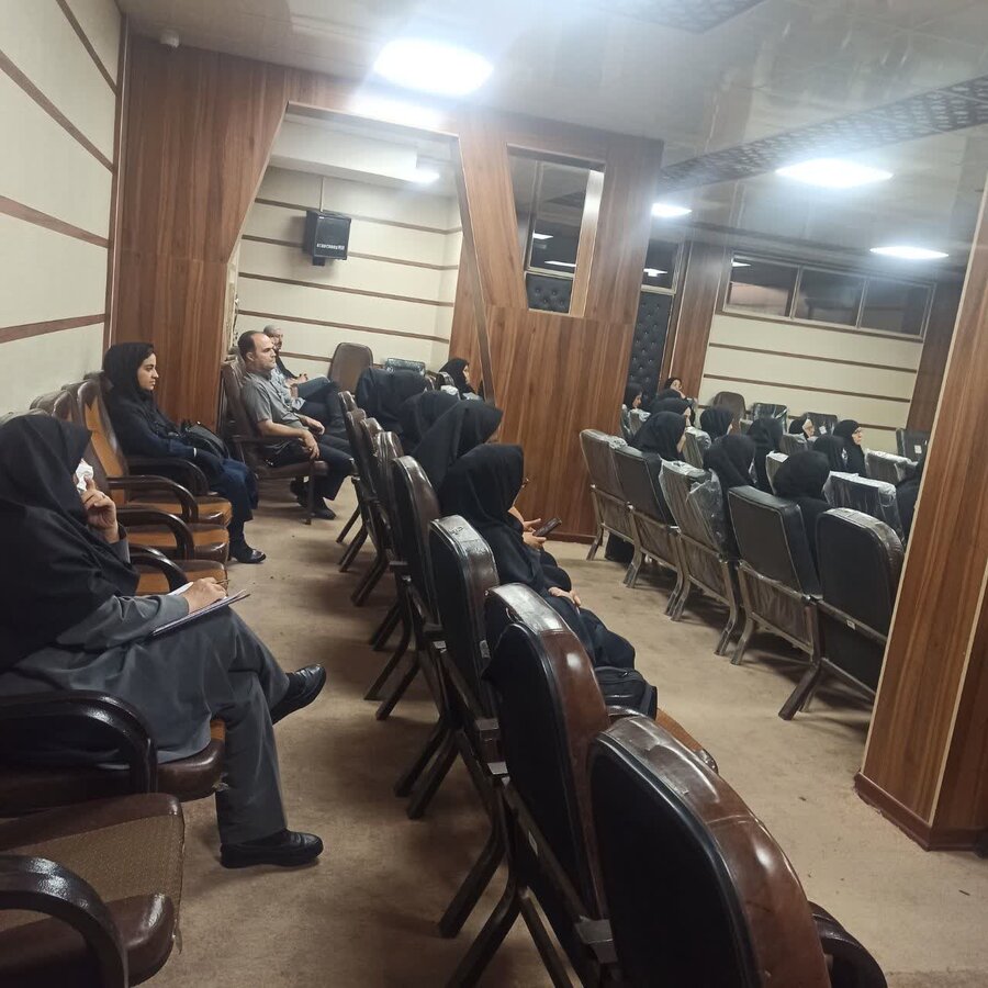 برگزاری کارگاه آموزش مدیریت بحران و امداد و نجات با همکاری هلال احمر