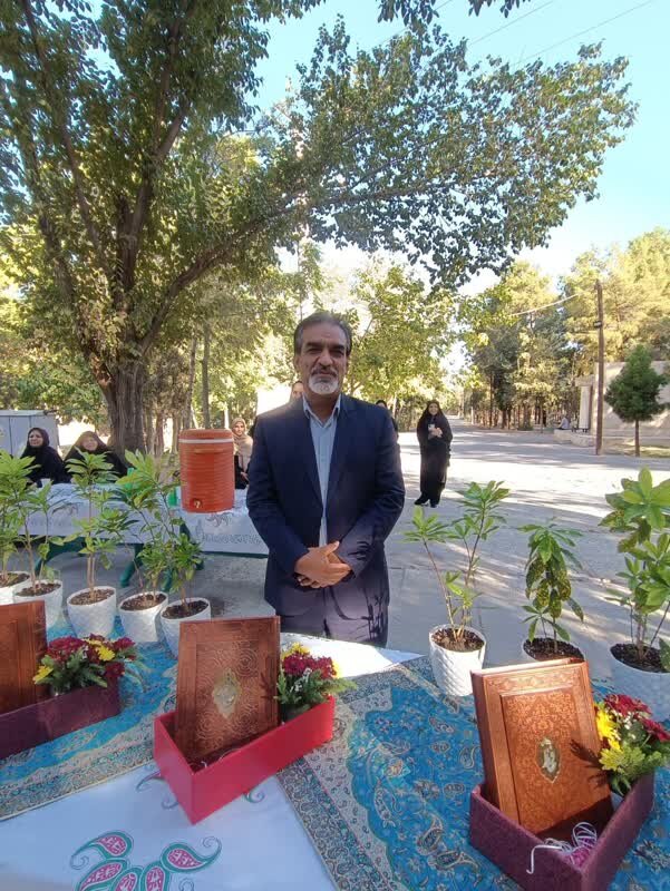 همایش کوهپیمایی و پیاده روی کارکنان بهزیستی استان و شهرستان کرمان  برگزارشد