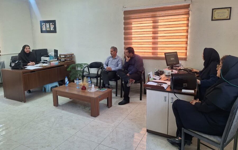 نشستی برای حمایت از کودکان کار و خیابان