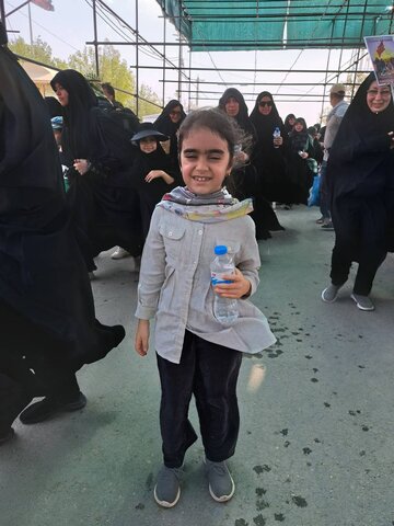 گزارش تصویری| جلوه هایی دیدنی از حضور کودکان در مرز مهران