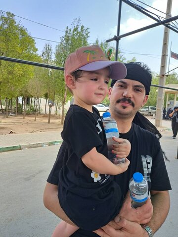 گزارش تصویری| جلوه هایی دیدنی از حضور کودکان در مرز مهران