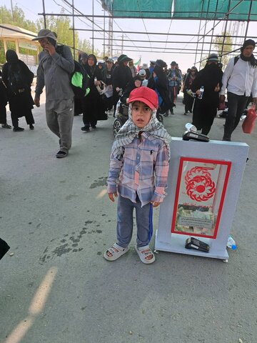 گزارش تصویری| جلوه هایی دیدنی از حضور کودکان در مرز مهران