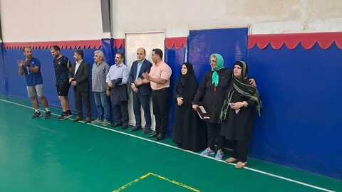 بازدید مدیرکل بهزیستی گیلان از تمرین فوتسال کودکان دارای اختلال طیف اتیسم