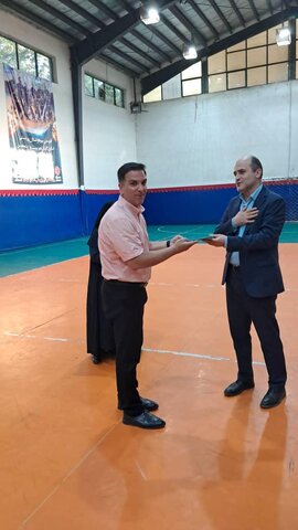 بازدید مدیرکل بهزیستی گیلان از تمرین فوتسال کودکان دارای اختلال طیف اتیسم