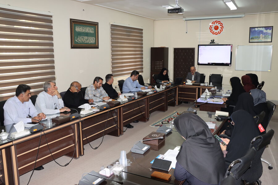  سرپرست بهزیستی استان مرکزی در جمع شورای معاونین تأکید کرد :