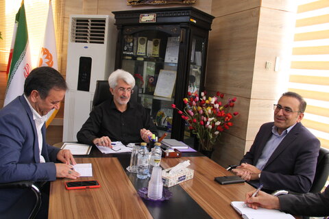 جلسه مدیر کل و معاون سلامت اجتماعی بهزیستی فارس با مدیر عامل کانون روانشناسان و مشاوران آوای شیراز