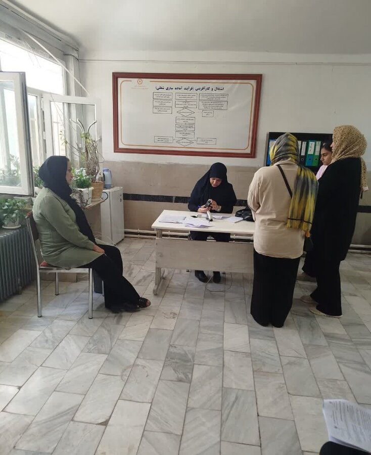 میز ارتباطات مردمی