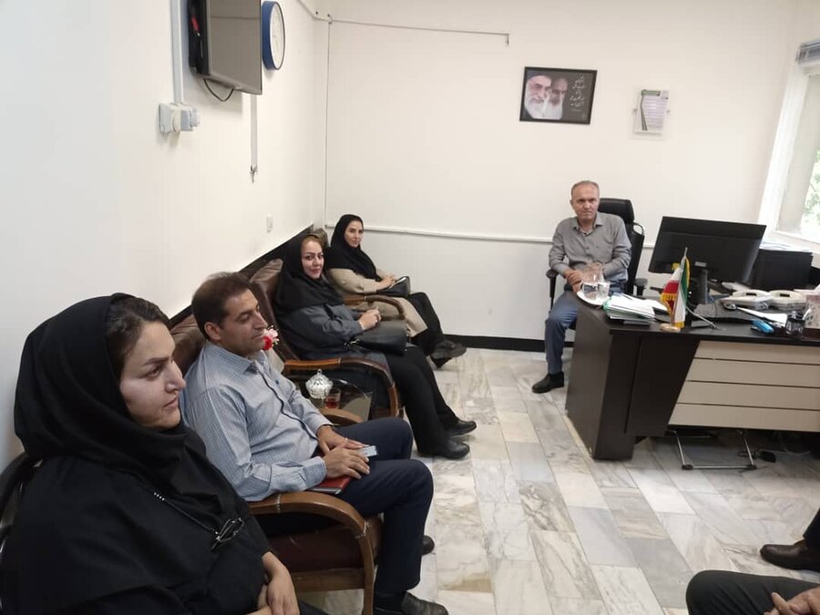 جلسه هم اندیشی بهزیستی و بیمارستان بعثت جهت سنجش شنوایی نوزادان در سنندج