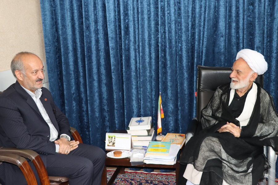 «تأکید آیت‌الله دری نجف‌آبادی بر قداست خدمت در بهزیستی و لزوم توانمندسازی مددجویان»