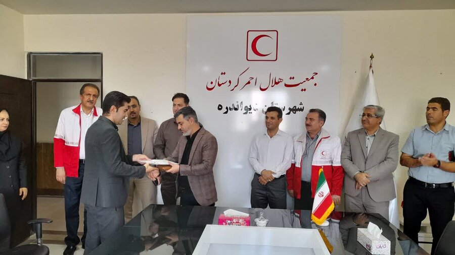 برگزاری مراسم تقدیر از خَیر دیواندره‌ای