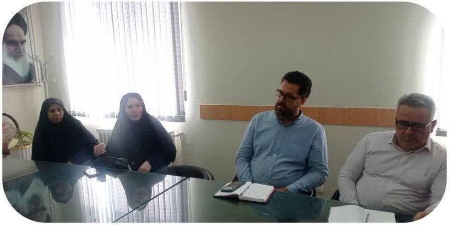 قروه | برگزاری نشست هم اندیشی اداره بهزیستی و کمیته امداد