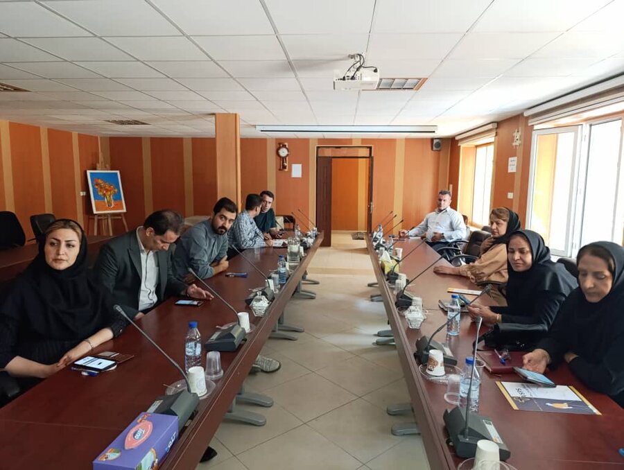 سنندج | برگزاری دوره آموزشی تجهیزات توانبخشی بینایی ویژه کارشناسان بهزیستی