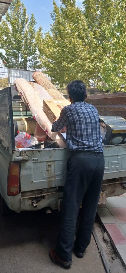 نظرآباد | اهداء سه سری اقلام ضروری جهیزیه به مددجویان تحت حمایت بهزیستی شهرستان نظرآباد