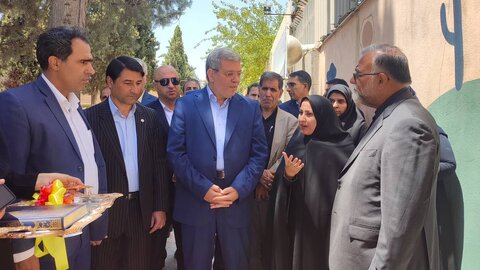 گزارش تصویری از افتتاح مرکز اعصاب و روان مردان و خانه امن در لرستان با حضور رئیس سازمان بهزیستی کشور