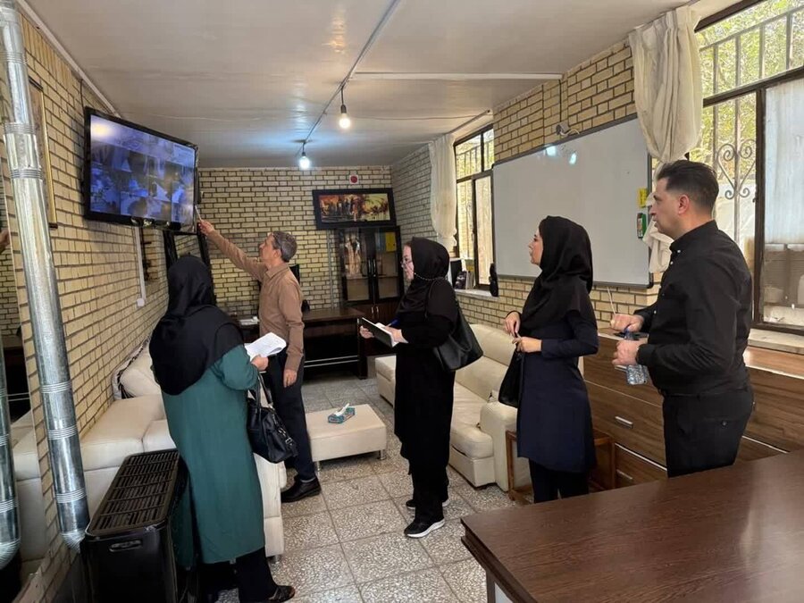 شهریار | بازدید تیم نظارت بهزیستی شهرستان از مرکز اقامتی در منطقه فرارت جهت تأیید موارد ایمنی