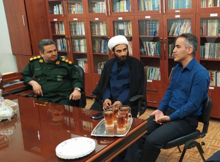 شهرتهران | بازدید فرمانده ناحیه مقاومت بسیج شهید محلاتی و مسئولین از مرکز شهید نواب صفوی 