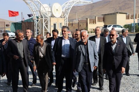 گزارش تصویری ا بازدید استاندار مرکزی از مرکز خیریه توانبخشی آفتاب واقع