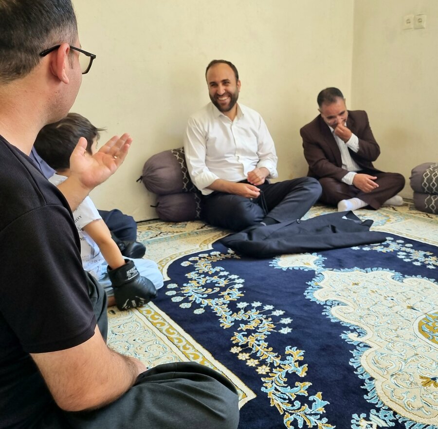 بازدید مدیرکل بهزیستی از منزل مددجویان