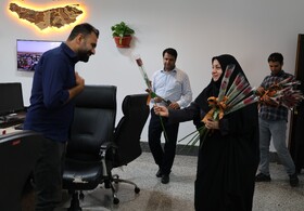مدیرکل بهزیستی مازندران با حضور در واحد خبر صدا و سیمای استان، روز خبرنگار را تبریک گفت