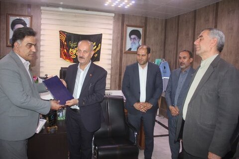 انتصاب سرپرست جدید اداره بهزیستی شهرستان خمین