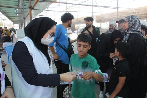 گزارش تصویری | نهمین روز خادمی بهزیستی از زائران حسینی