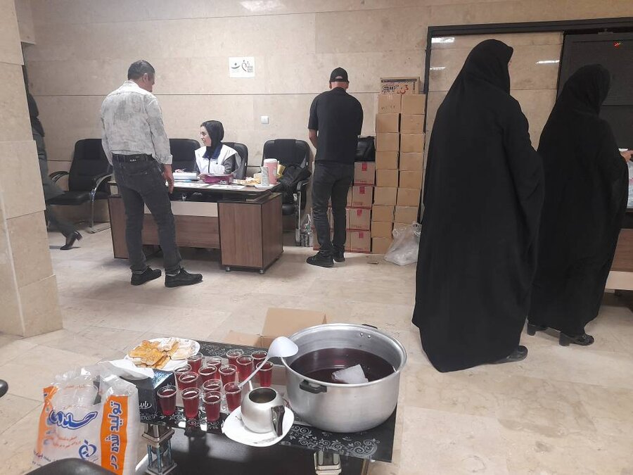 بهارستان | توزیع سبد کالادر میان مددجو یان جامعه هدف  شهرستان