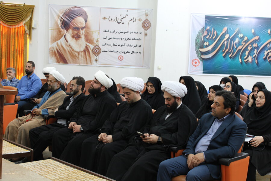 نشست آموزشی توانمندسازی ویژه ائمه جماعات و رابطین فرهنگی