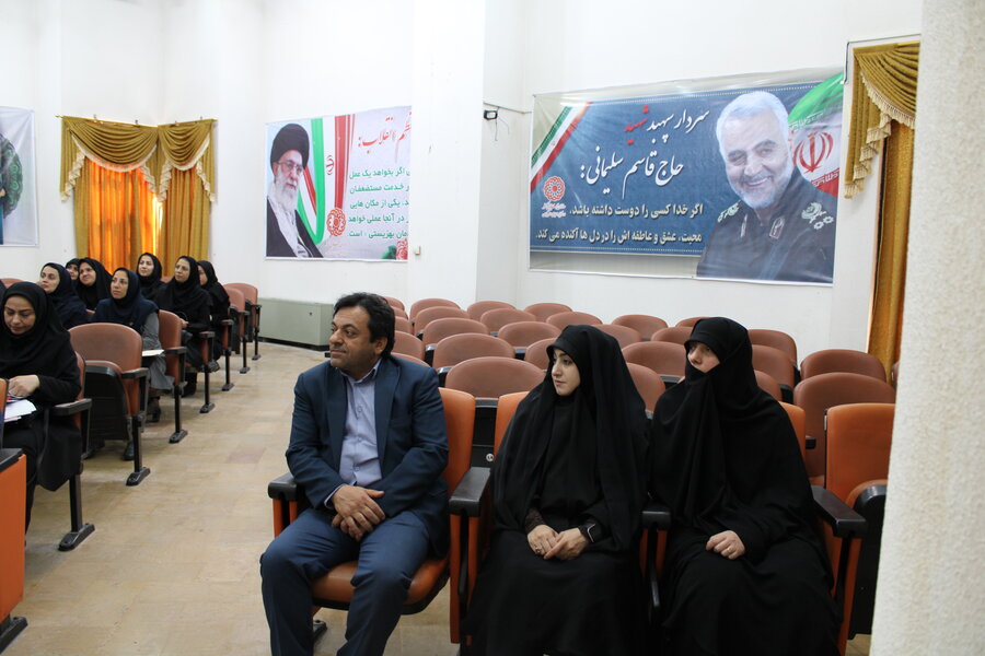 نشست آموزشی توانمندسازی ویژه ائمه جماعات و رابطین فرهنگی