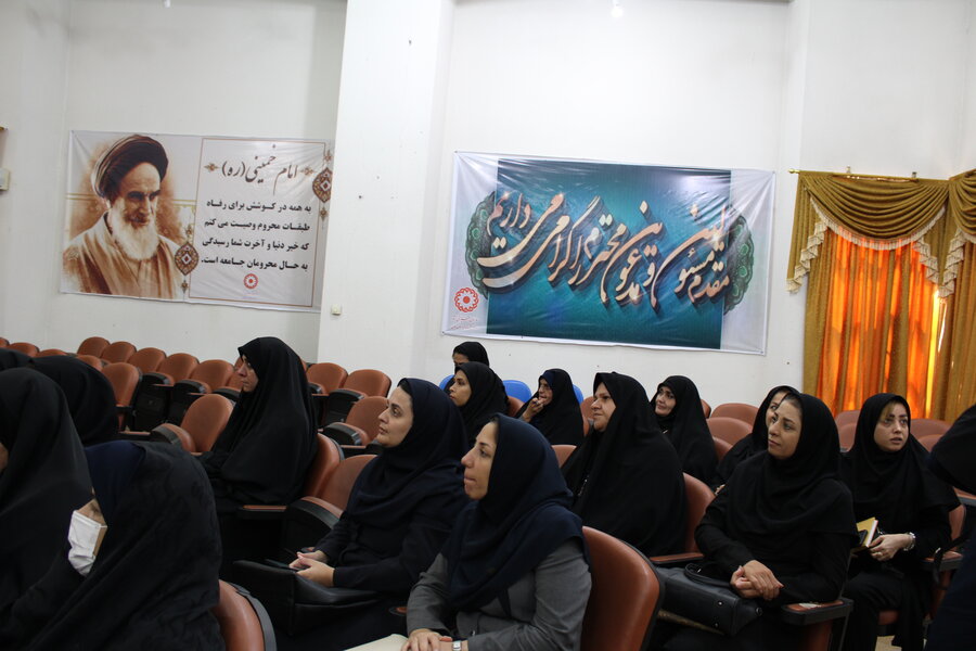 نشست آموزشی توانمندسازی ویژه ائمه جماعات و رابطین فرهنگی