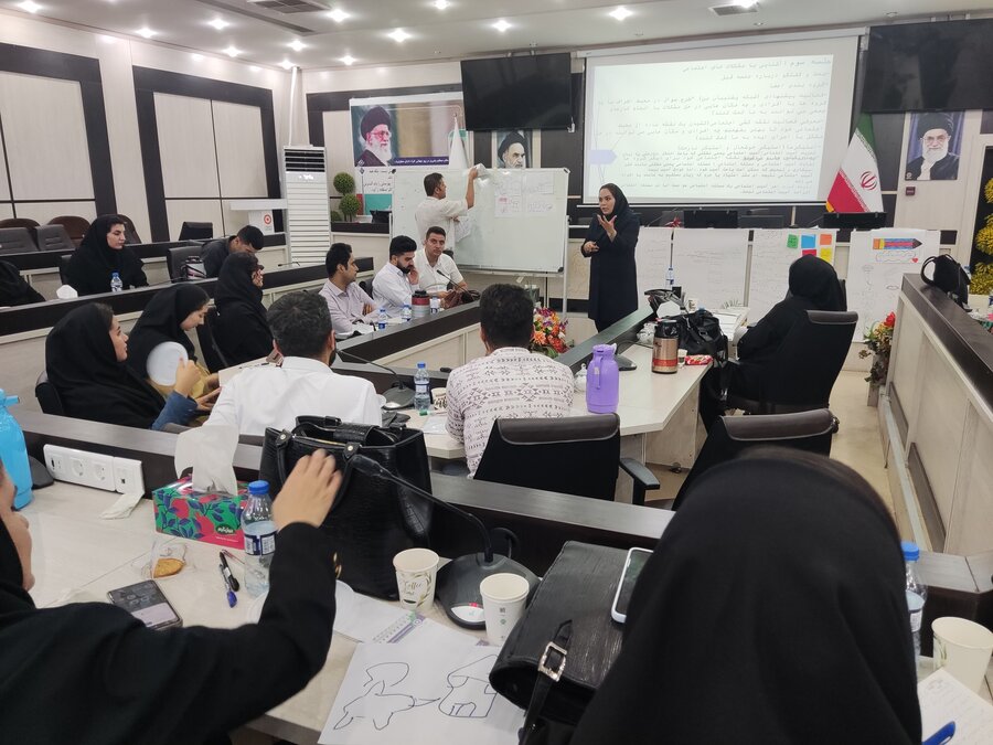 برگزاری کارگاه آموزشی "مانا" ویژه تسهیلگران اجتماعی در سنندج