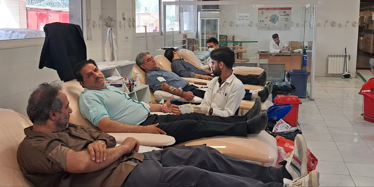 اهدای خون جمعی از کارکنان بهزیستی قم