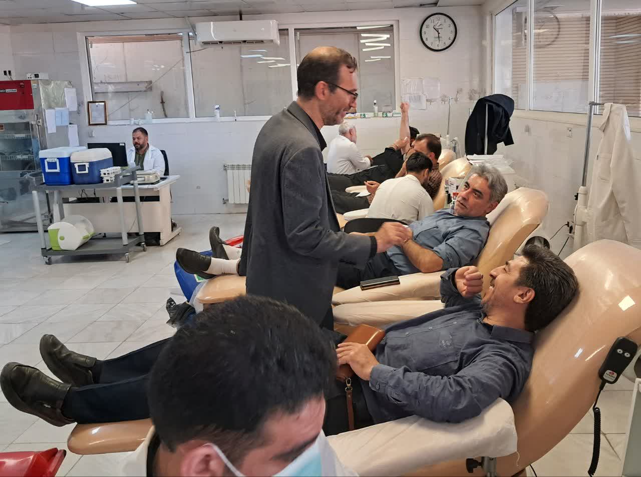 اهدای خون جمعی از کارکنان بهزیستی قم