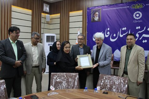 مراسم تقدیر و تقدیم حکم بازنشستگی